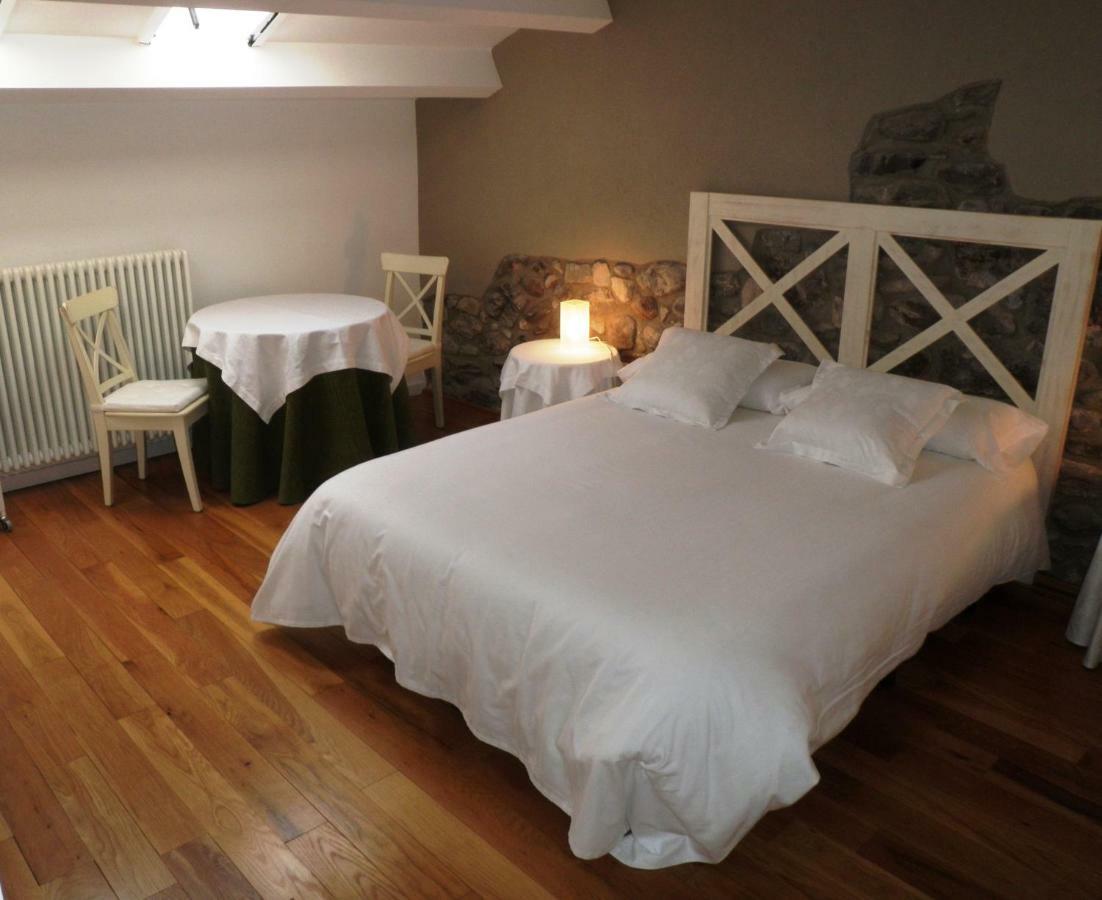Villa El Castell De La Pobla De Lillet (Adults Only) Extérieur photo